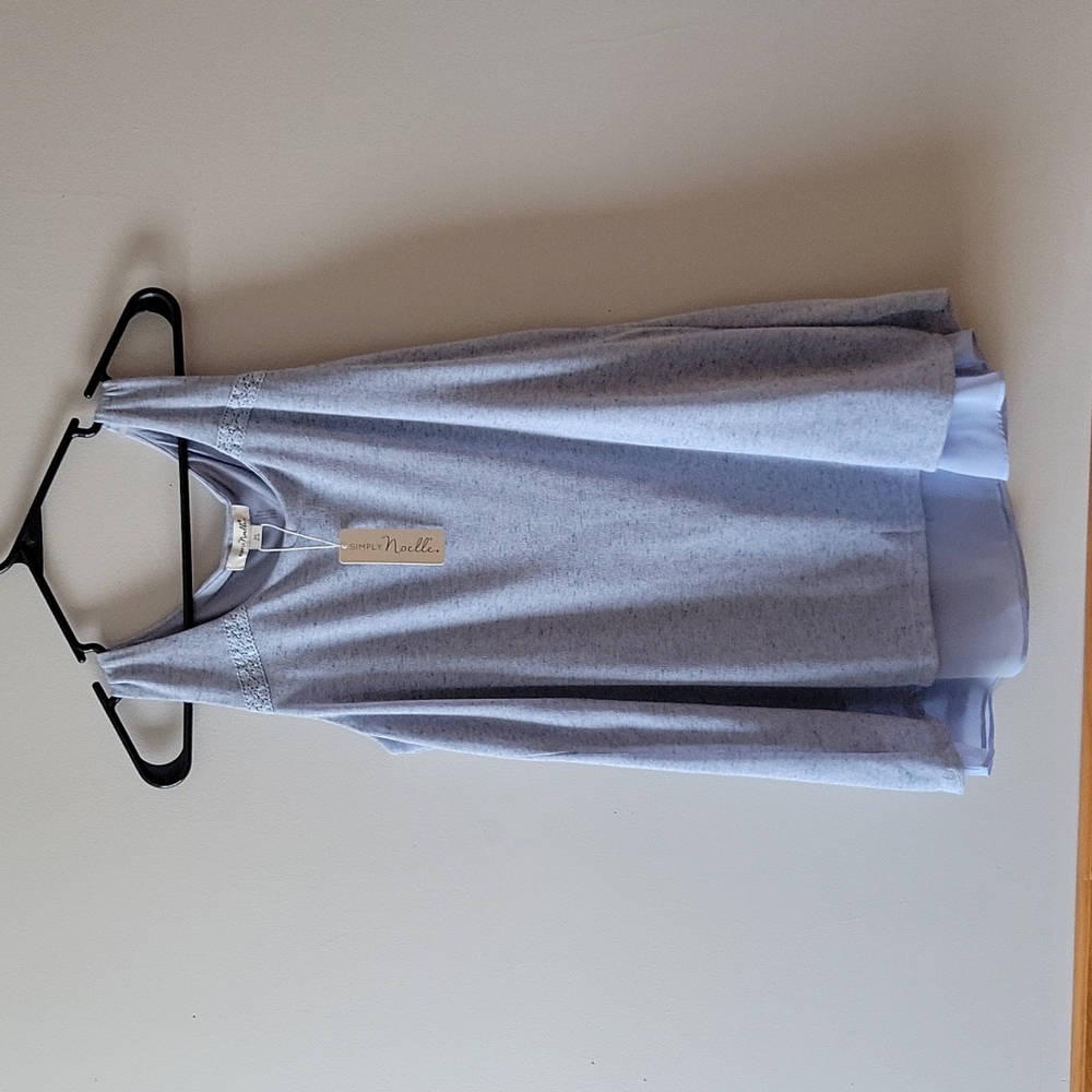 NWT, sleeveless top, split back